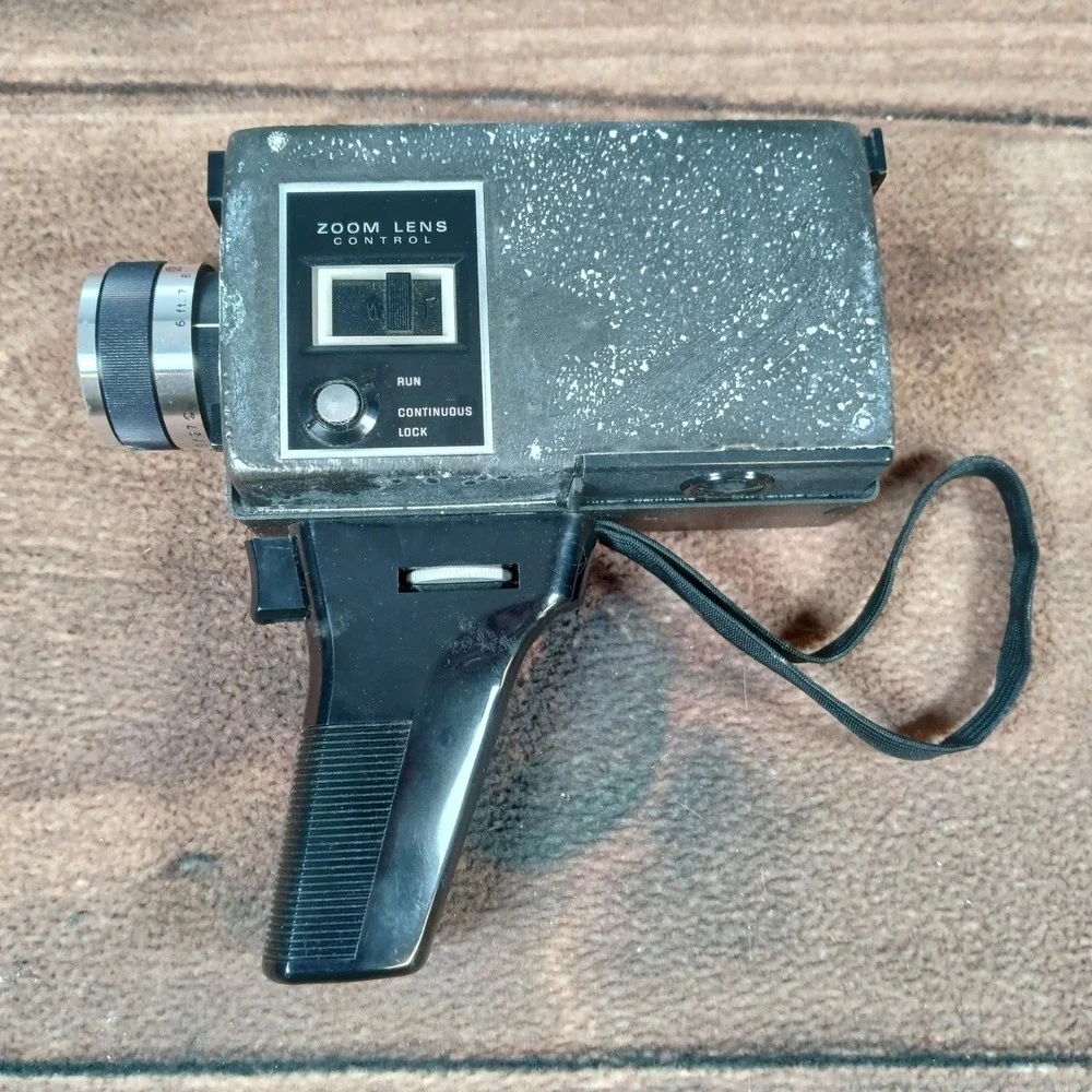 Kodak Instamatic M18 Movie Outfit Super 8 Film Camera Electric Eye Zoom Lens